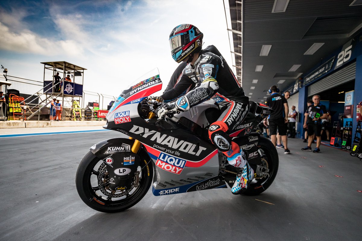 IntactGP's tweet photo. #ThaiGP 🇹🇭 #Results #Moto2 #FP1 ✅ Scorching hot at the Chang International Circuit this morning!
» @ThomasLUTHI in P17 - 1'36.999 (+1.030)
» @MarcelSchrotter in P19 - 1'37.056 (+1.087)
Photos @gpfever
#KALEX @liqui_moly_gmbh #MotoGP #TriumphOfficial #tomlüthi #12 #ms23 #race15 https://t.co/vikMBPa09d