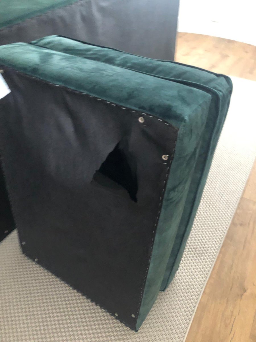 Joslin86's tweet photo. @HarveysHelp @HarveysHQ  so after two cancellations, multiple phone calls, being on hold for hours and then spoken to by rude staff, our expensive sofa finally arrived yesterday. SHOCKING! Who is running this company ??? @BBCWatchdog https://t.co/symQrNuXAC