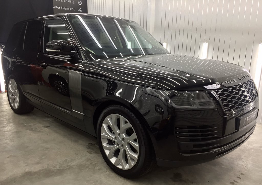 JosephAyesh's tweet photo. 2018 Range Rover Vogue treated with Nano Graphene Coating .... 

A Protection that’s Good as it’s Shine !!!  

#artdeshine #nanographenecoatings #shine #enhance #protect #carcare #autodetailing #thedetailstudio #tsemachglobal https://t.co/ZiLsqHMK39