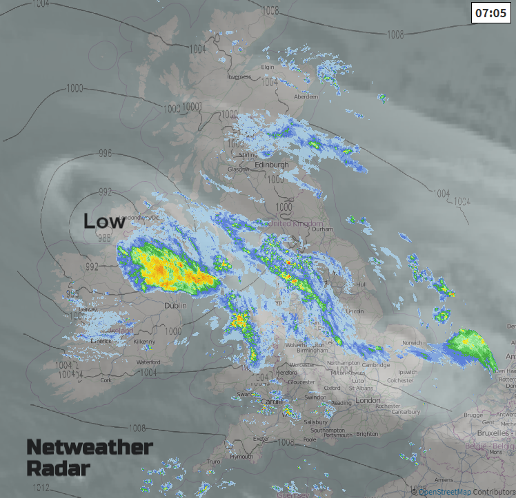 Netweather's tweet photo. Straggling remnants of ex-Hurricane #Lorenzo are still bringing cloud and rain to parts of the UK this morning. Windy but not as bad now for western Ireland this morning. Strong winds for SW England and Wales this afternoon with gusts. More rain at the weekend. https://t.co/Mkca557Vfe