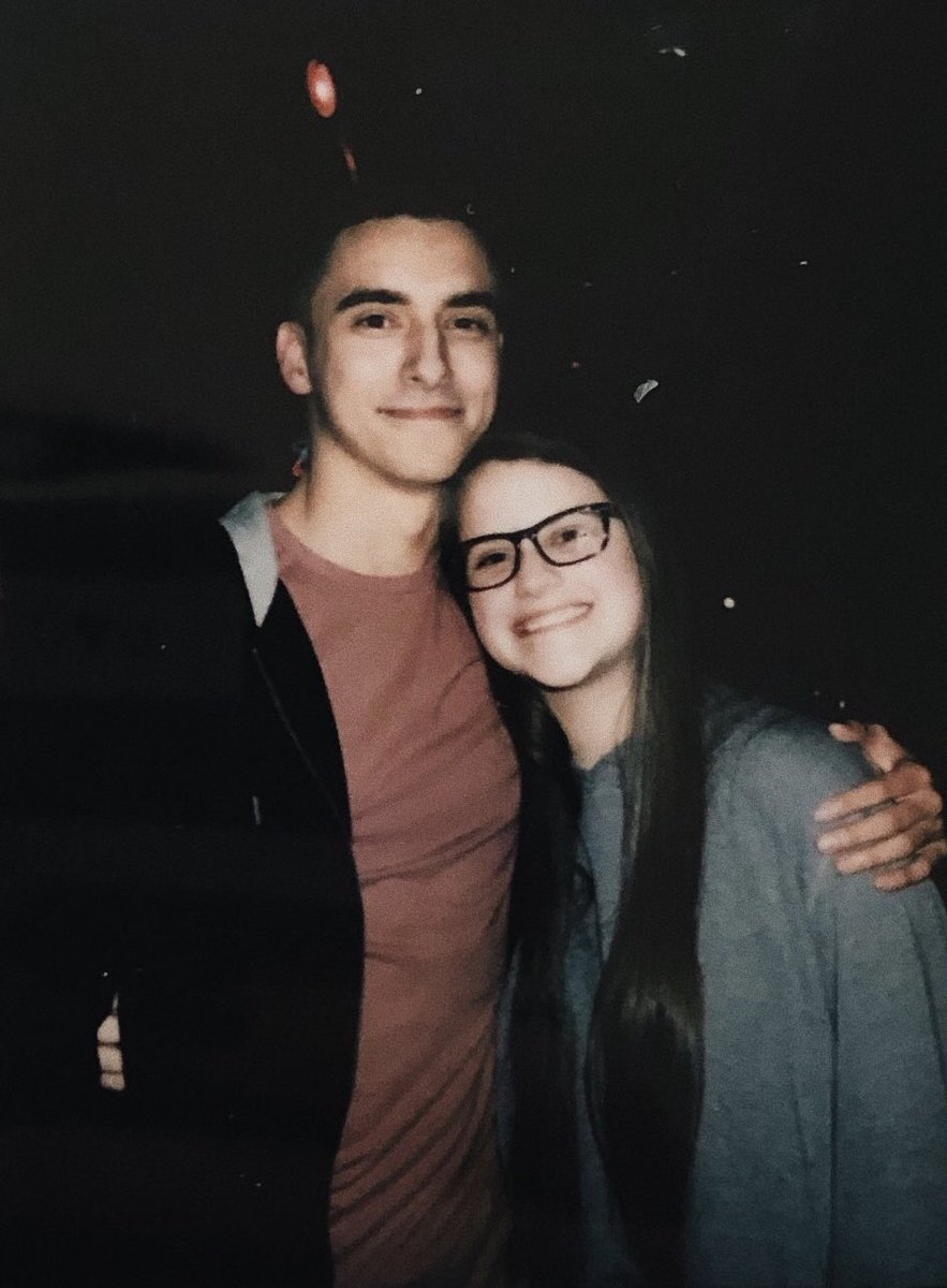 srryigottago's tweet photo. happy lovey day :) #nationalboyfriendsday https://t.co/nfnV1awlRS