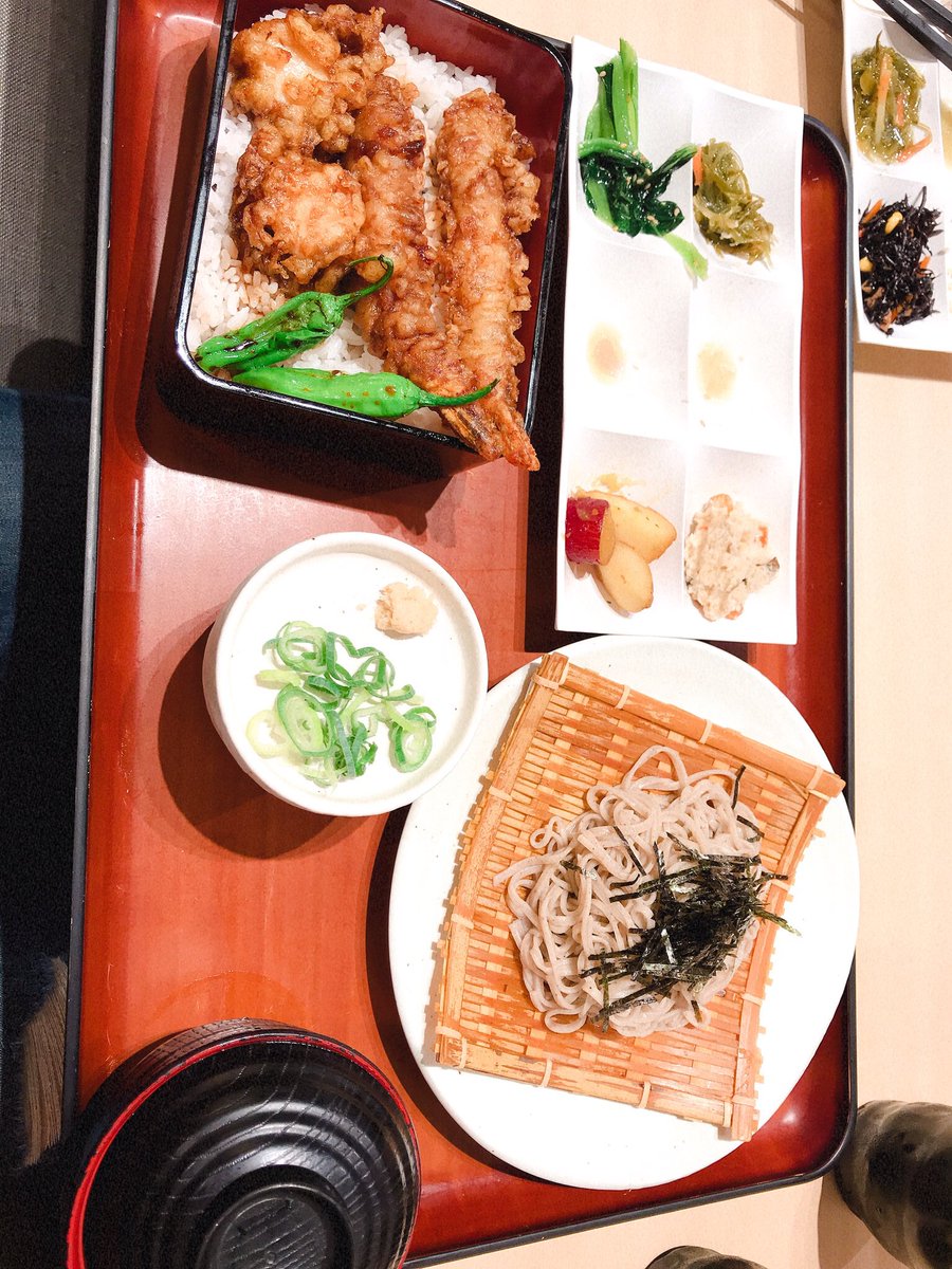 ThereseLISA1's tweet photo. ランチして来た( ´∀｀) https://t.co/DVsCvdn9YN