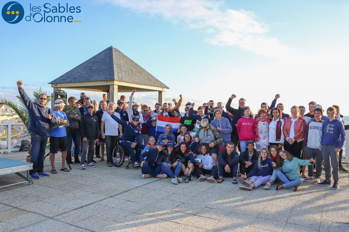 VilleDesSables's tweet photo. Ouverture officielle, hier soir, du championnat d'Europe de #waveski avec la présentation des équipes et le SHOW de l'équipe portugaise.
Suite de la compétition toute la journée à #Tanchet.
@ISOLesSables @FF_CanoeKayak @DepVendee @paysdelaloire @waveskiinfo https://t.co/3CmLzu7bCi