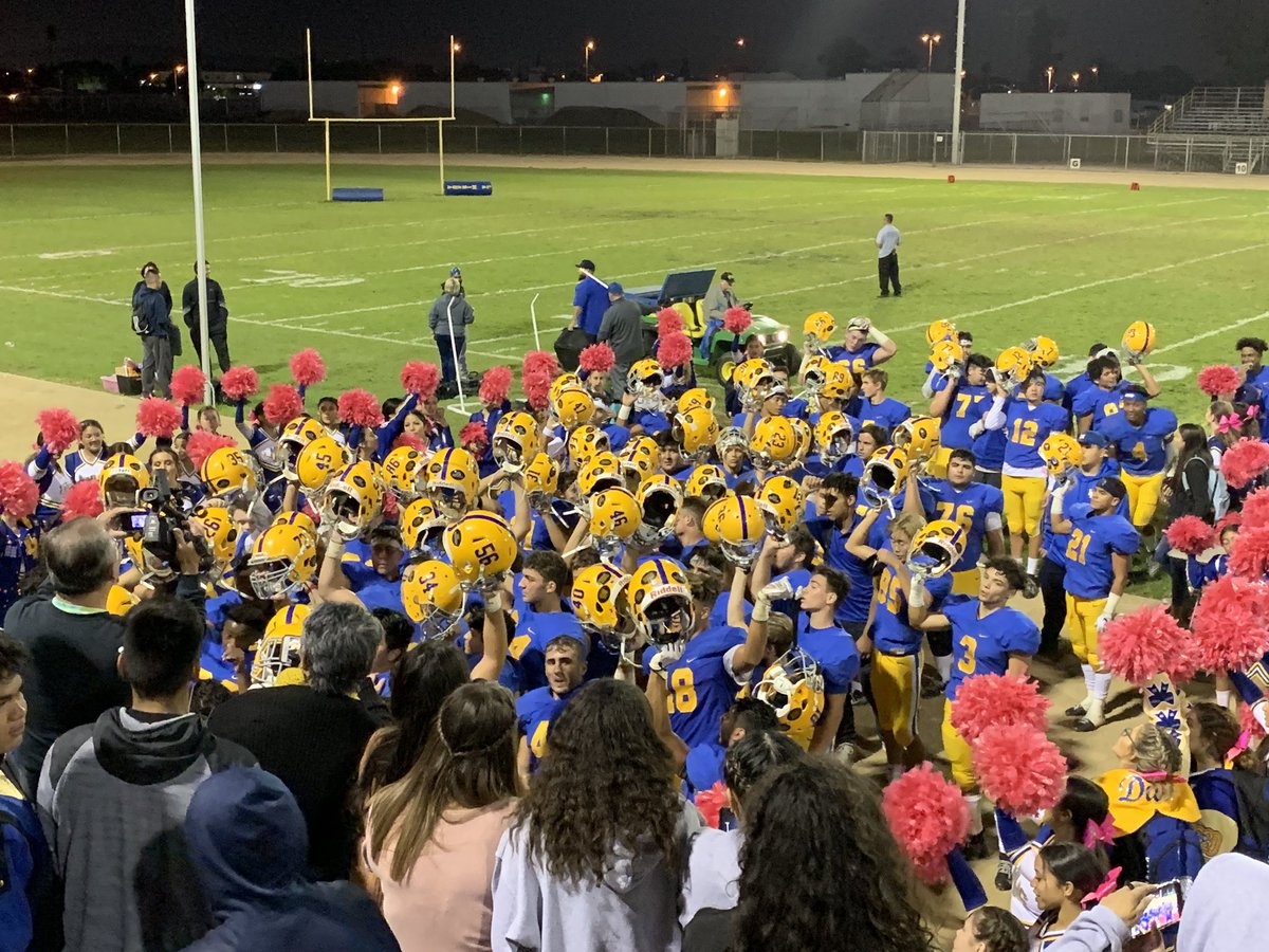 Nice job <a href="/aflosports15/">Alex Flores</a> executing a great @LaMiradaHSFB game plan of keeping a high explosive team off the field, 5 for 7, 109 yards. <a href="/makai_lemon/">Jayden Johns</a>  3 receptions for 66 yards, <a href="/BlenmanDeuce/">Deuce Blenman</a> 1 reception for 27 yards, PJ 1 reception for 16 yards