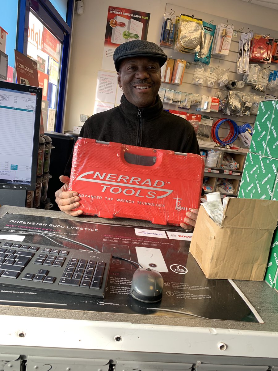 A10BoilerSpares's tweet photo. One of our happy regulars with his new Advanced Tapex kit from @Nerrad_Tools 
A serious bit of equipment 🔥
 
In stock at A10 £145 + VAT

#nerrad #tools #plumbing https://t.co/cbWF2AZO2Q
