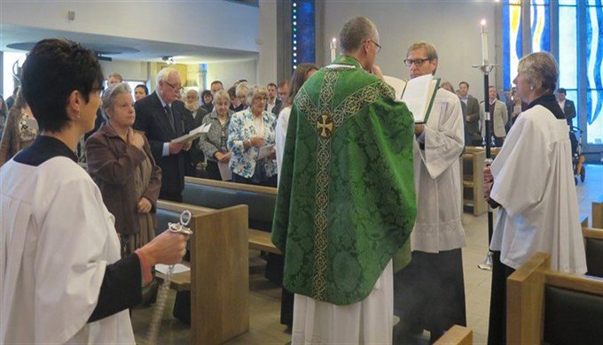 bristoldiocese's tweet photo. Today we pray for the congregation and community of All Saints Clifton. We also pray for staff and pupils at St John's Primary School #DioBrizzlePrayer https://t.co/hMQwTiNYi1