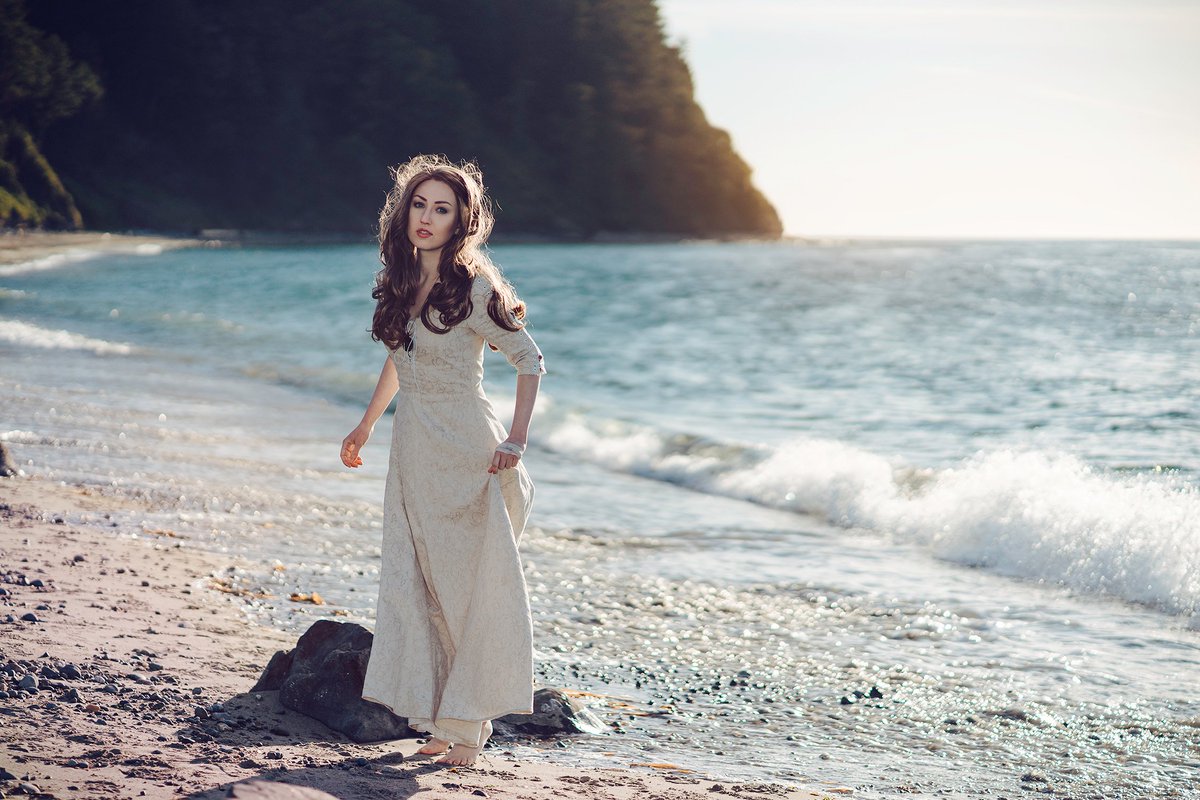 I just finished editing this gorgeous photo of my #PotC Elizabeth cosplay taken by @ardentcos, and it's just about the softest and most romantic I'll ever look~ Elizabeth Swann from Pirates I just finished editing this gorgeous photo of my #PotC Elizabeth cosplay taken by @ardentcos, and it's just about the softest and most romantic I'll ever look~ Elizabeth Swann from Pirates