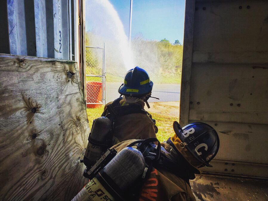 aglong01's tweet image. “When you lose the excuses, you find a lot of results.”