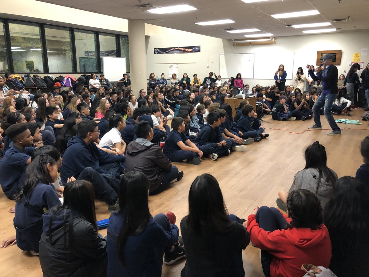 MikeCLeadership's tweet photo. Thank you to all the @TCDSB elementary schools that attended our first #ECSLIT monthly meeting of the year! Your energy was amazing. Looking forward to all the wonderful leadership lessons weโll be learning together. #CatholicStudentLeadership https://t.co/ADfRnAJzAm
