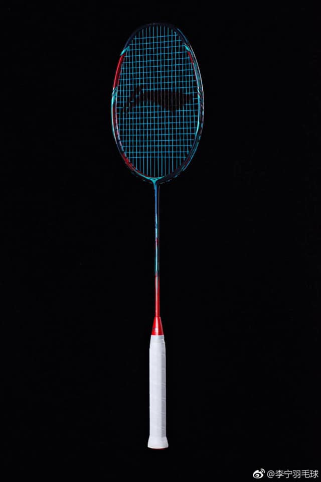 上品 リーニン エアロナット9000C AERONAUT バドミントンラケット