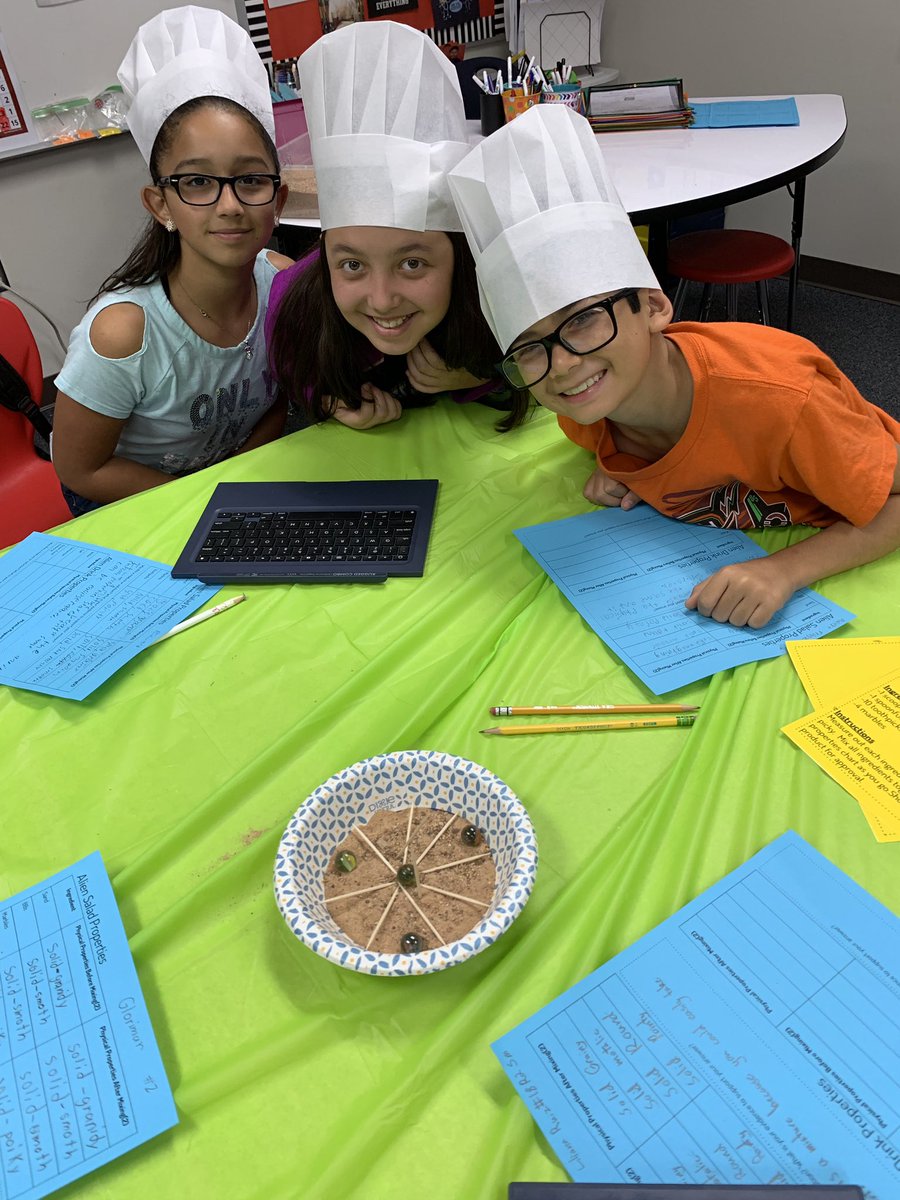 smithson5th's tweet photo. This week we headed to Planet Smithson for Alien Culinary School for a Mixtures and Solutions lesson. My favorite part...they had to address me as Chef the whole time. 👽👩‍🍳I was scared they would be “too cool” to use their imaginations but it was EPIC. 
#fortconchoiuniversity https://t.co/Li7hfrIFLt