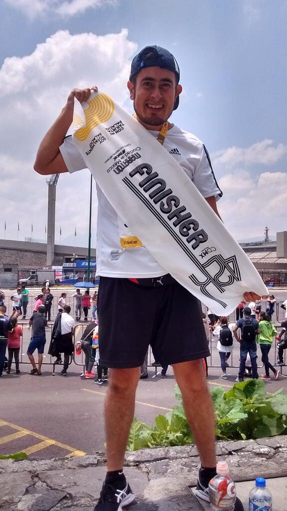 israeladalla's tweet image. Nunca tires la toalla, ocúpala para secarte el sudor y sigue corriendo.
#YoElegiCorrer #ASICSTrials