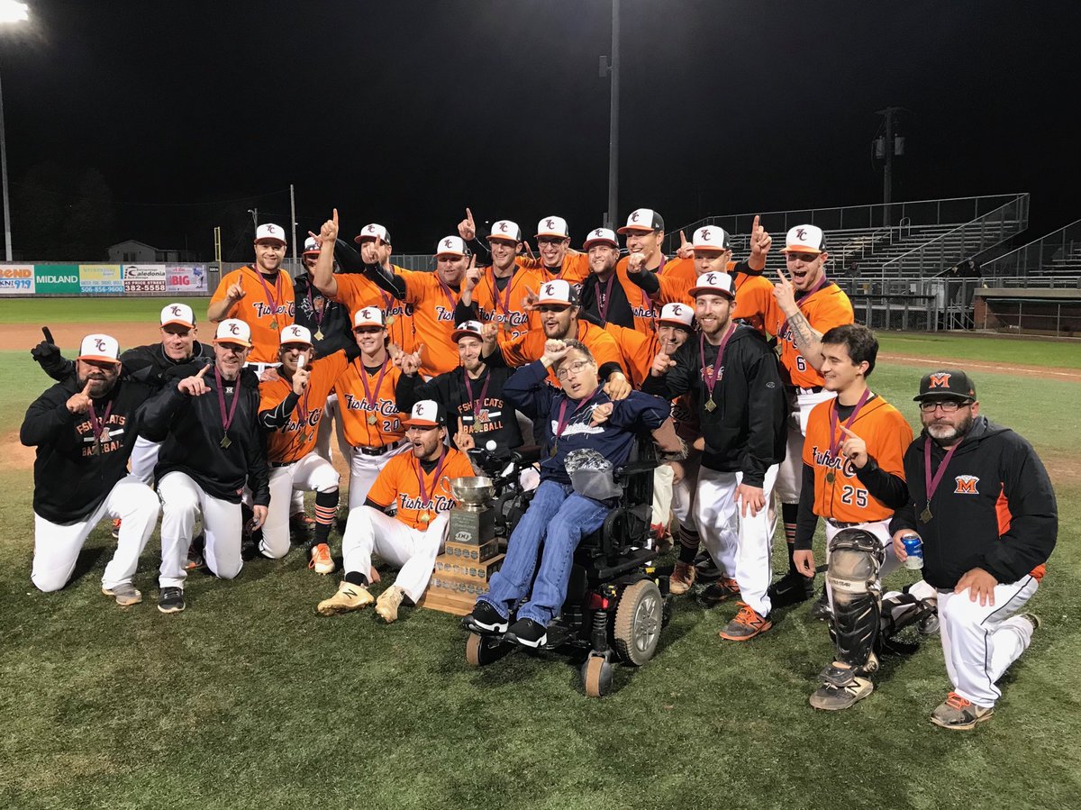 MWC1996's tweet photo. ⁦@MonctonFC⁩ #TeamPic #Champions https://t.co/hMuQQ73pun