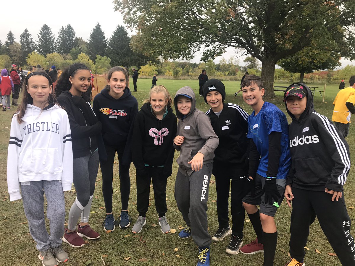 MrBonavota_HST's tweet photo. It was much easier to put up with the cold and rain at our cross country meet because our athletes did such an amazing job. @HST_YCDSB placed 4th out of 10 schools. Every single one of our athletes came with a positive attitude. #GoFlames #determination https://t.co/VBOO6BBYPI