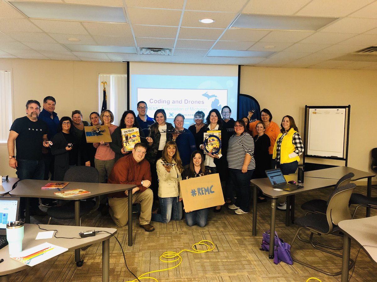 MrMarkLyons's tweet photo. Drones, STEM through Literature & driven educators equals for an awesome day!! Also, congrats to our two REMC 6 winners!!! @REMCAssociation @BAISD #remcdrones #droneblocks https://t.co/wb4PuSQzYL
