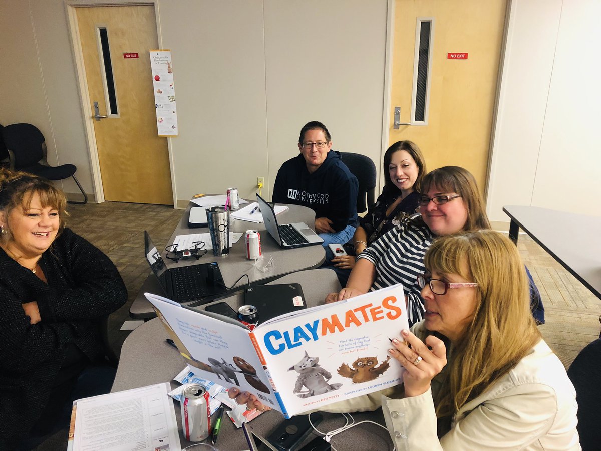 MrMarkLyons's tweet photo. Drones, STEM through Literature & driven educators equals for an awesome day!! Also, congrats to our two REMC 6 winners!!! @REMCAssociation @BAISD #remcdrones #droneblocks https://t.co/wb4PuSQzYL