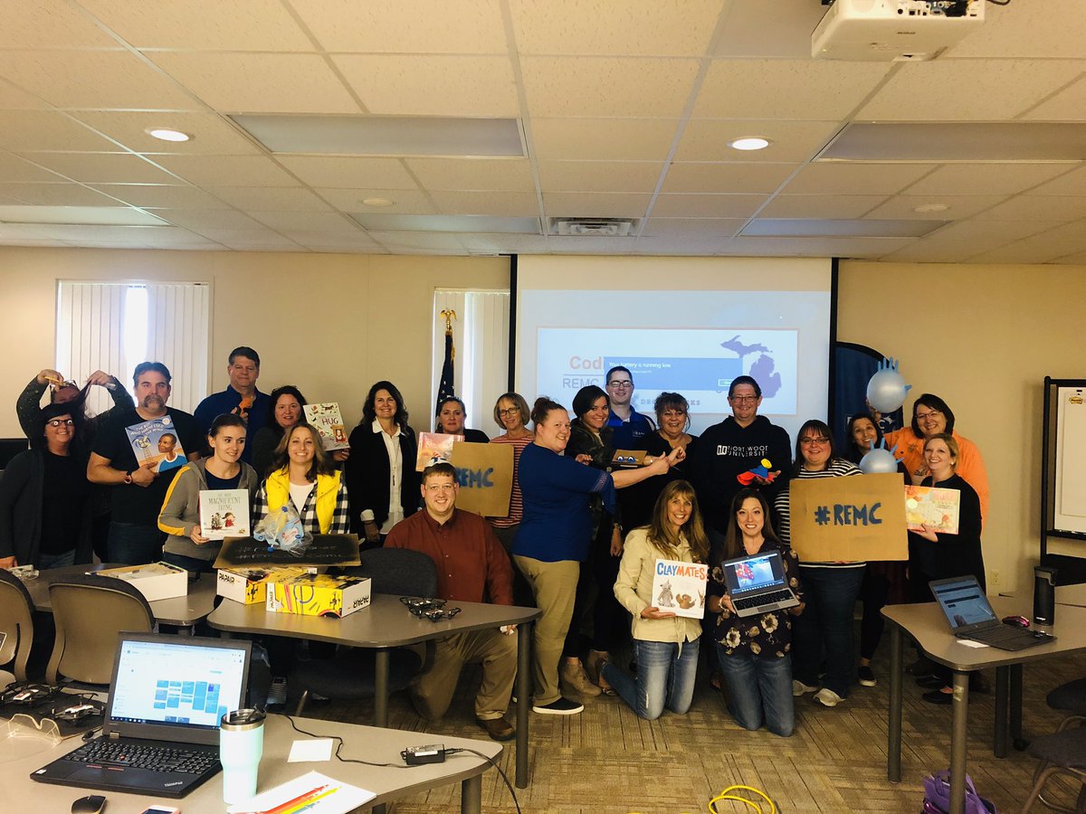 MrMarkLyons's tweet photo. Drones, STEM through Literature & driven educators equals for an awesome day!! Also, congrats to our two REMC 6 winners!!! @REMCAssociation @BAISD #remcdrones #droneblocks https://t.co/wb4PuSQzYL