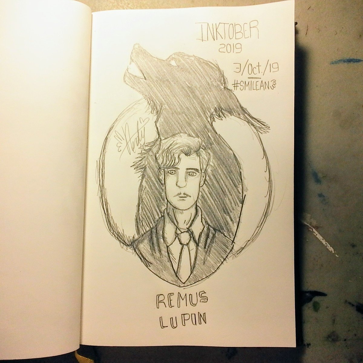 SmileHeart_11's tweet photo. 3/octubre/19
El tercero del mes me gustó mucho lo dibuje apenas por eso asta ahora jeje
#INKTOBER #inktober2019 #SMILEANDY♡ #smilean3 #harrypotter #remuslupin https://t.co/RXg6fQs6zQ