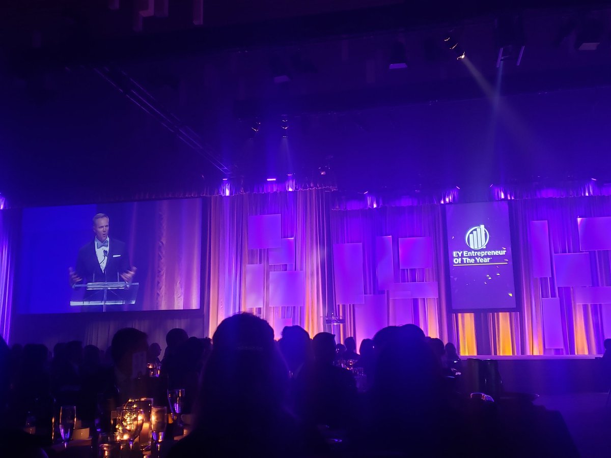 charmainecrooks's tweet image. Incredible night celebrating the power of #entrepreneurs #EY with fellow @FrontFundr advisor @jearthy and CEO @petervanhoeken Congrats to all the incredible  finalists and winners! @EYCanada #EOYPacific @VanConventions Great emcee work by @chrisgailus