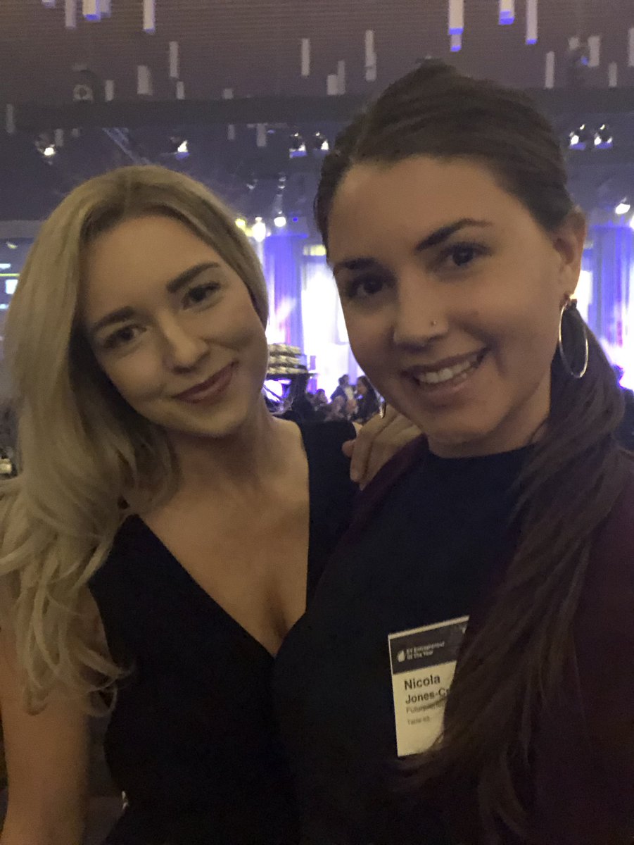 n_jc_'s tweet image. Biggest congrats @tarabosch on your win for @eatsmartsweets! From day one we at @Futurpreneur always believed in you and the vision you had for making candy minus the sugar. Congrats on winning the #EOYPacific Emerging Entrepreneur Award tonight!