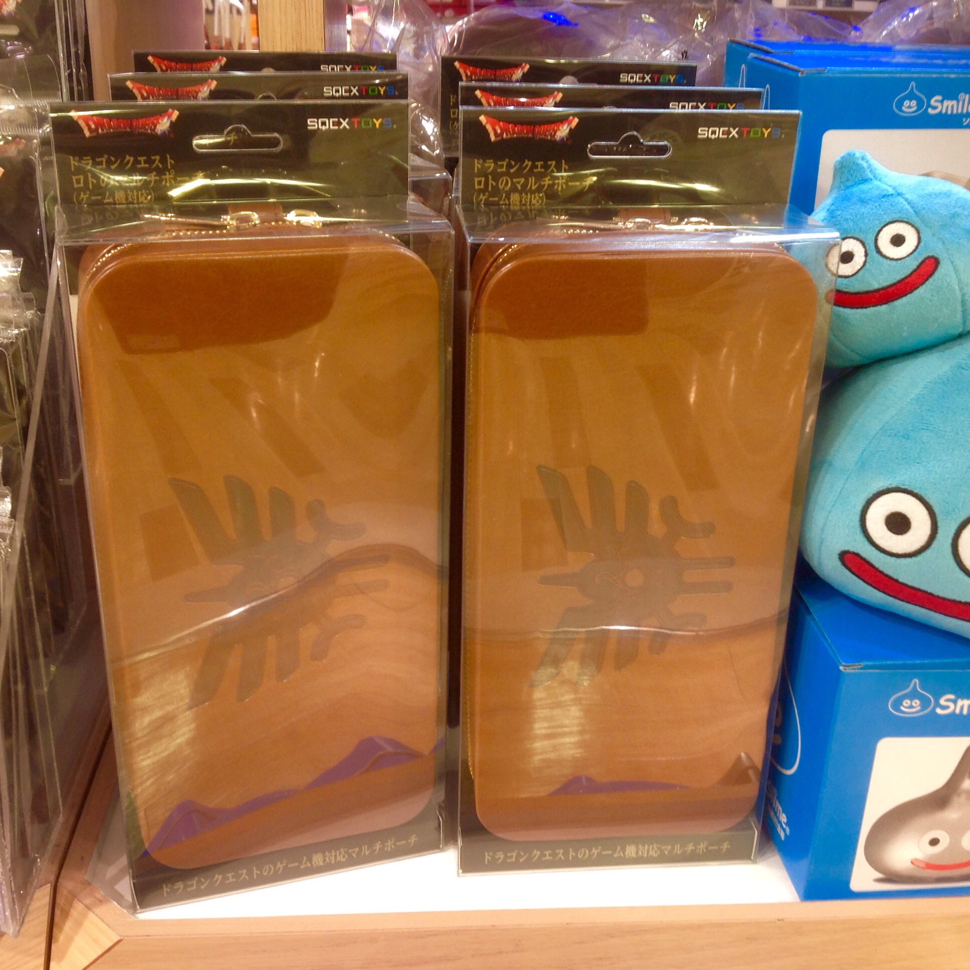 予約中!】 ドラゴンクエスト ロトのマルチポーチ キャラクターグッズ