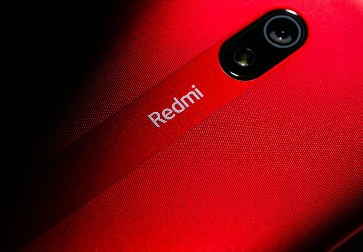 manukumarjain's tweet photo. Not just the best affordable all-rounder, but also the most beautiful phone! π
All-new #WaveGrip design on #Dumdaar #Redmi8A makes it a super gorgeous phone. β€οΈβ€οΈ
It gives perfect grip w/o any fingerprint smudges. RT π if you love this design.
#Xiaomi β€οΈ #DumdaarRedmi8A https://t.co/1mvkvrWydJ