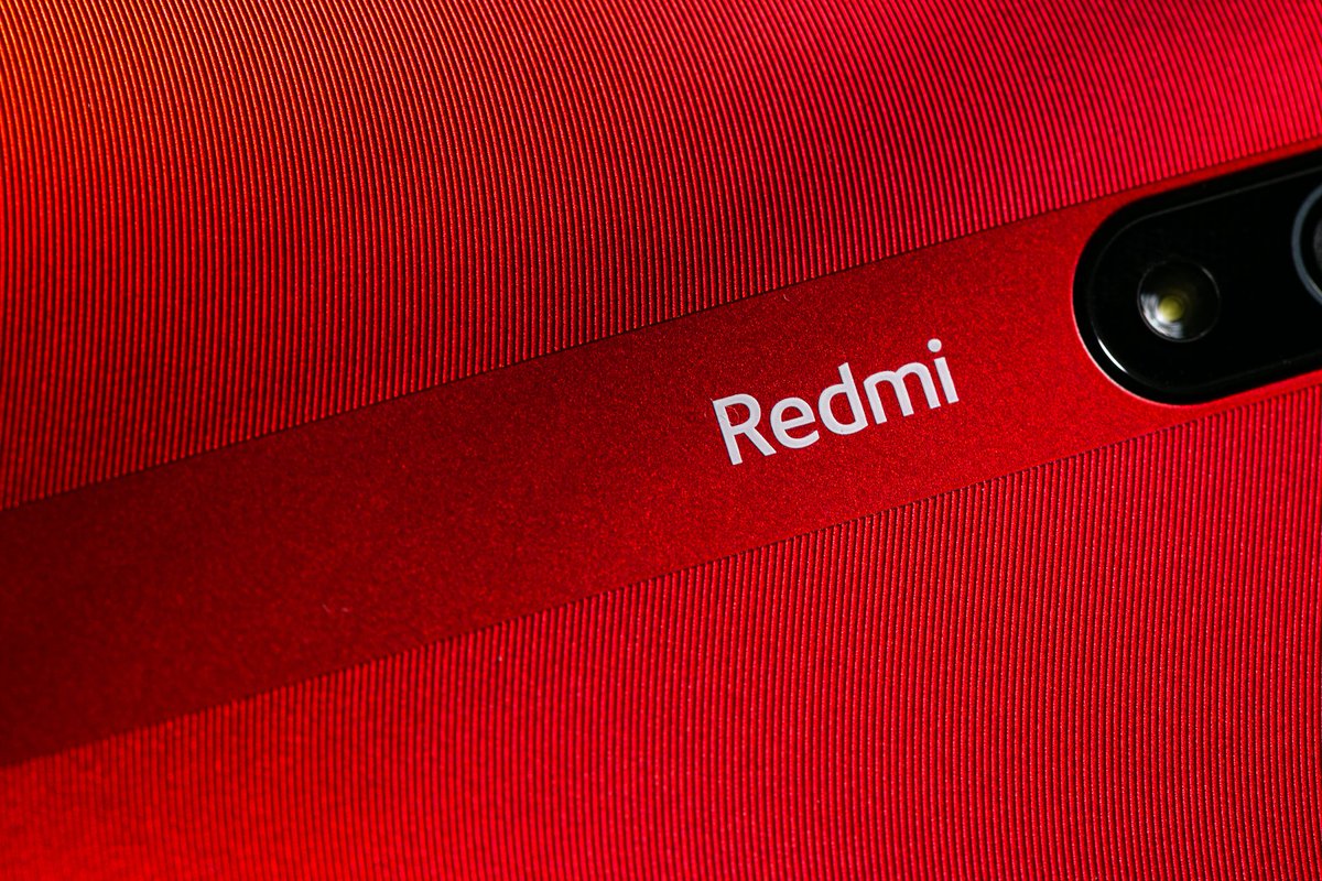manukumarjain's tweet photo. Not just the best affordable all-rounder, but also the most beautiful phone! π
All-new #WaveGrip design on #Dumdaar #Redmi8A makes it a super gorgeous phone. β€οΈβ€οΈ
It gives perfect grip w/o any fingerprint smudges. RT π if you love this design.
#Xiaomi β€οΈ #DumdaarRedmi8A https://t.co/1mvkvrWydJ