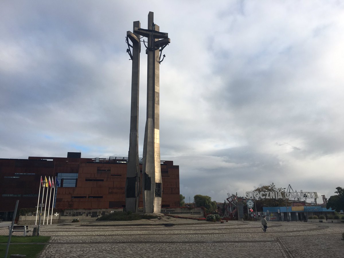 D_Rodziewicz's tweet photo. Great to be in Gdańsk! Looking forward to giving a presentation about analyzing #satellite images at #datamass @datamass_io @appsilon #datascience https://t.co/ca5AvFbK4s
