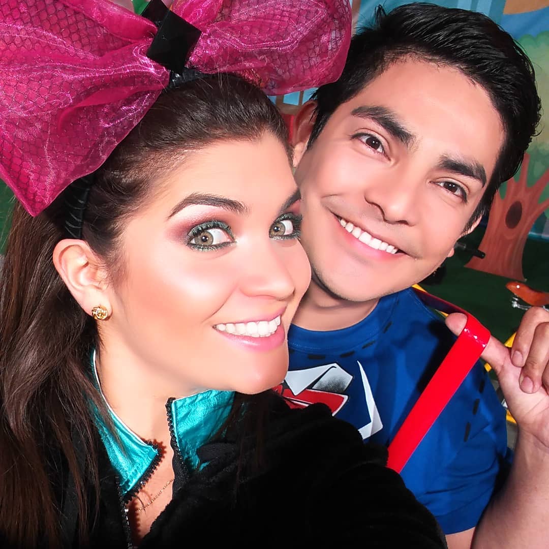 JoelYFernandaPE's tweet photo. #natanielsanchez y #erickelera en #tbt Instagram @sancheznataniel @ErickElera1 https://t.co/mqKDInSuvV