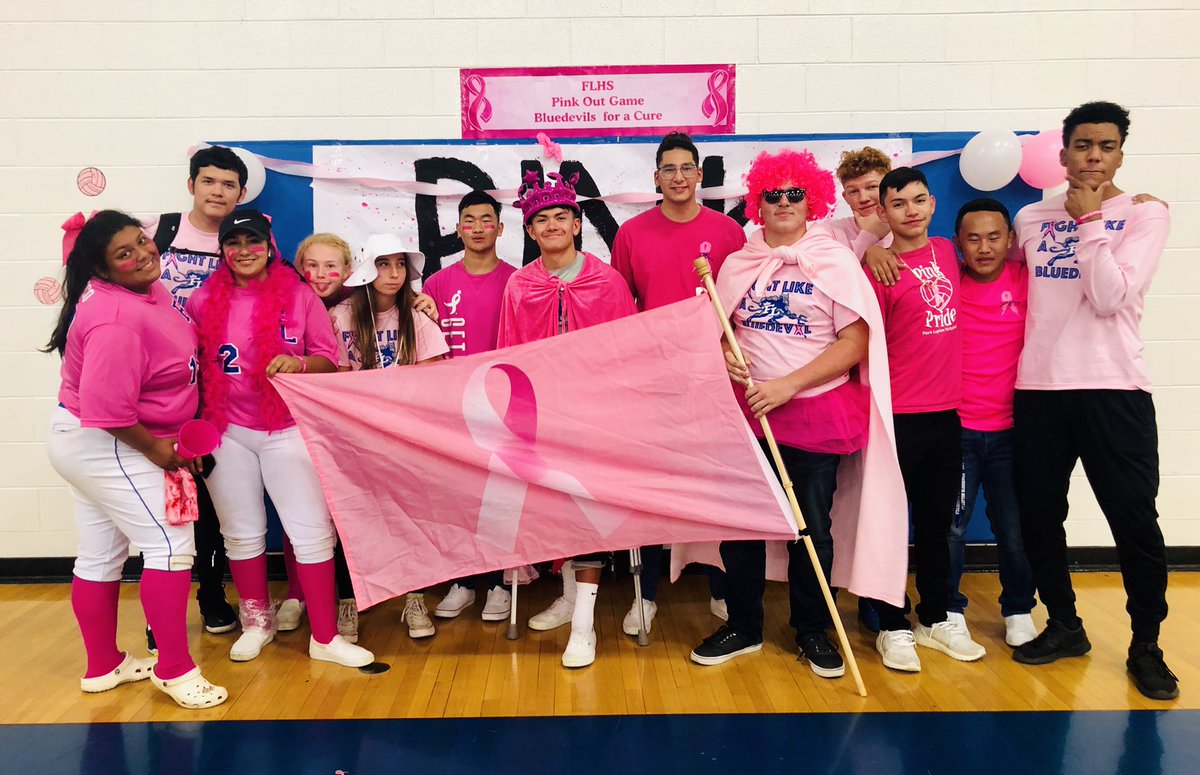 DesiRaeDeHerre1's tweet photo. Thank you to everyone that came out to support the @FLHS_Athletics PINK OUT Softball and Volleyball games tonight! #bluedevilway #breastcancerawareness #fightlikeabluedevil https://t.co/uzUQFfQ9qw