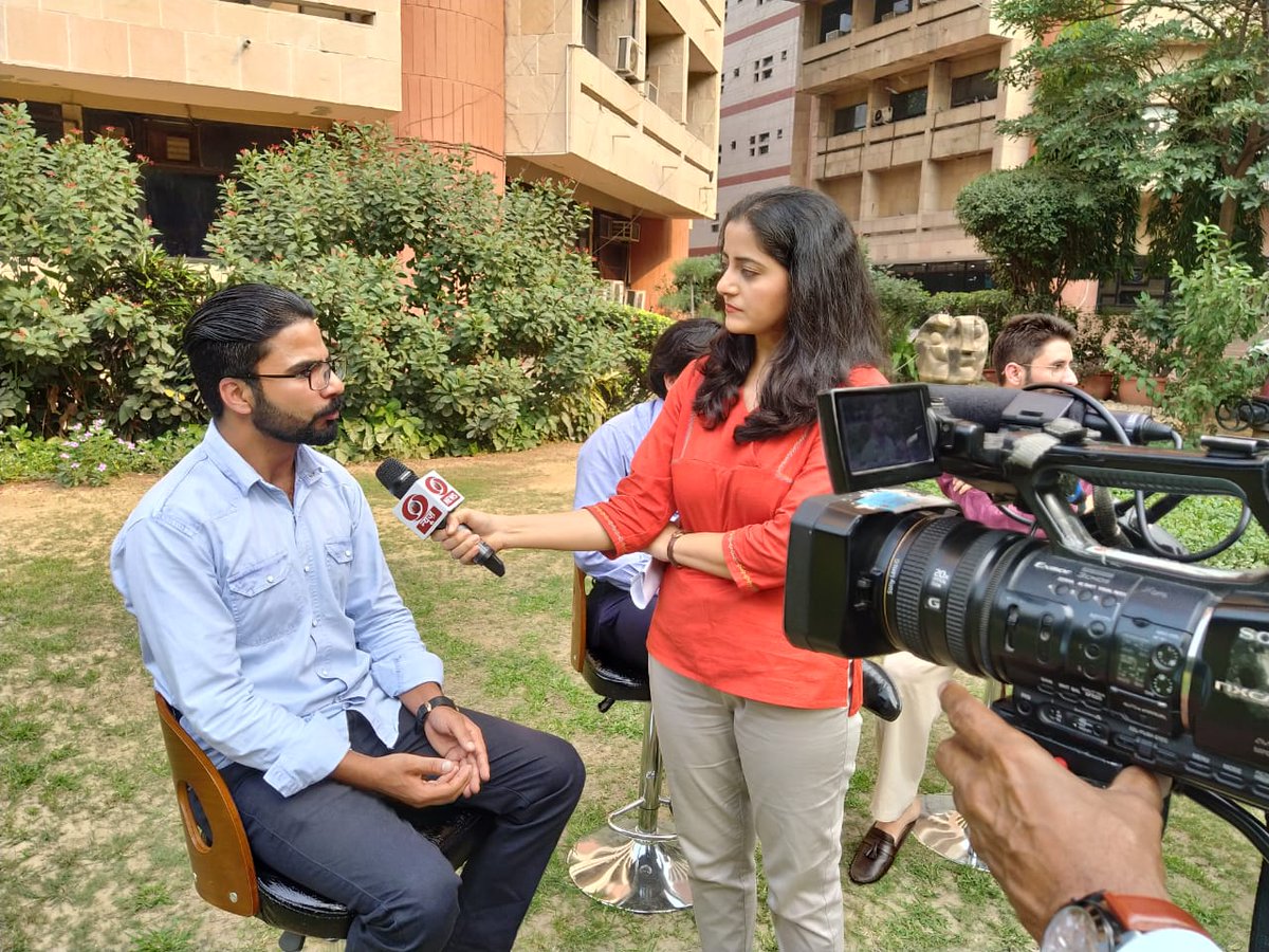 Shreya235's tweet image. The real picture of #JammuAndKashmir, what the young Kashmiri thinks, fake news, opportunities ahead, entrepreneurship and the dream of Naya Kashmir. Coming soon on #YFactor, only on @DDNewsLive &amp;amp; @DDIndiaLive 

#Article370