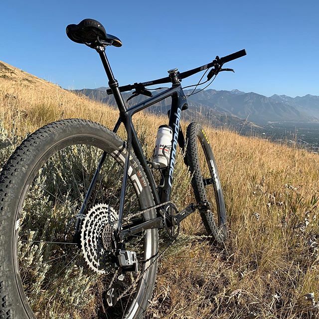 First ride on the new @rotorbike MTB groupset this evening was 👌💣💰This stuff is rad &amp; looks 👀 real good on the <a href="/ridecannondale/">Cannondale</a> #fsi with <a href="/envecomposites/">ENVE Composites</a>. Super stoked to be running an oval ring and hydraulic shifting for the first time. #rotorbike #m… ift.tt/2ocu5m9