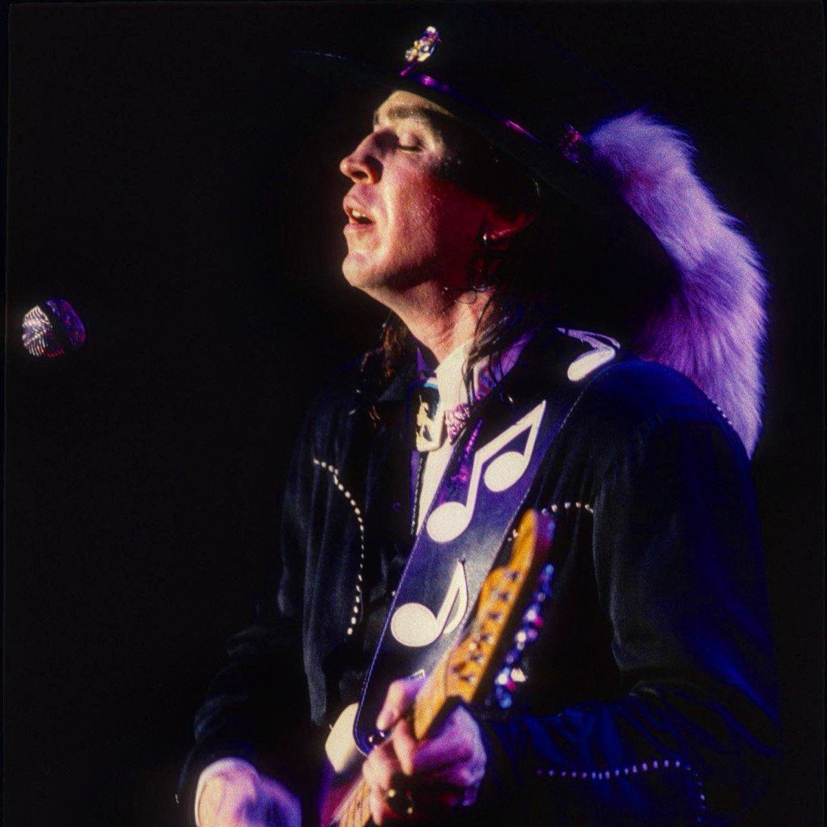 TexasBucketList's tweet photo. Happy 65th Birthday to a guitar god from Texas!  If we could travel back in time, Stevie Ray would be an amazing stop on The Texas Bucket List! #thetexasbucketlist #stevierayvaughan #texasflood #prideandjoy #lifebythedrop #lovestruckbaby https://t.co/kJm00GorIP