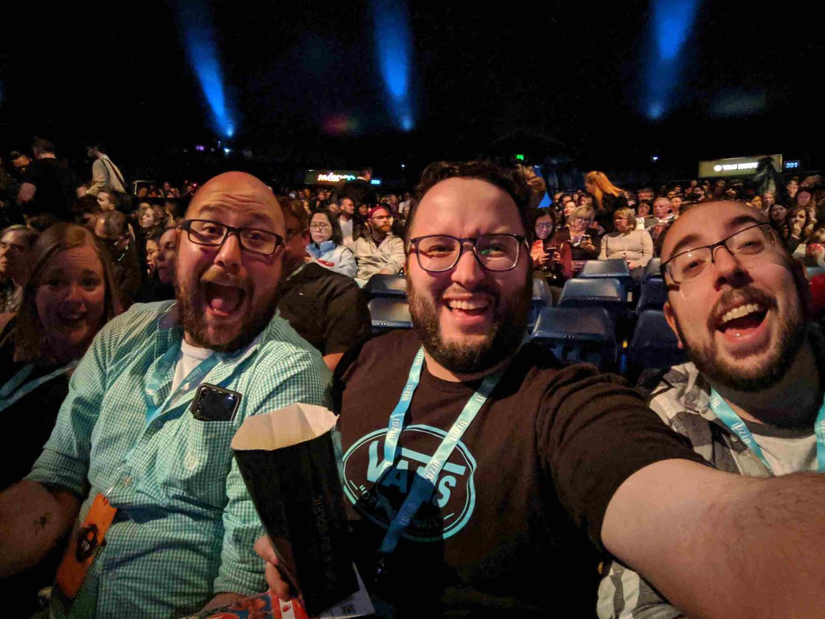 ThisJustIn_M's tweet photo. Thank you @MastercardCA for the best #CirqueVIP intermission at #LUZIA in #VancouverBC 👏🙂 @rmphotoca @CommanderJimmy https://t.co/9Dbgxqhriv