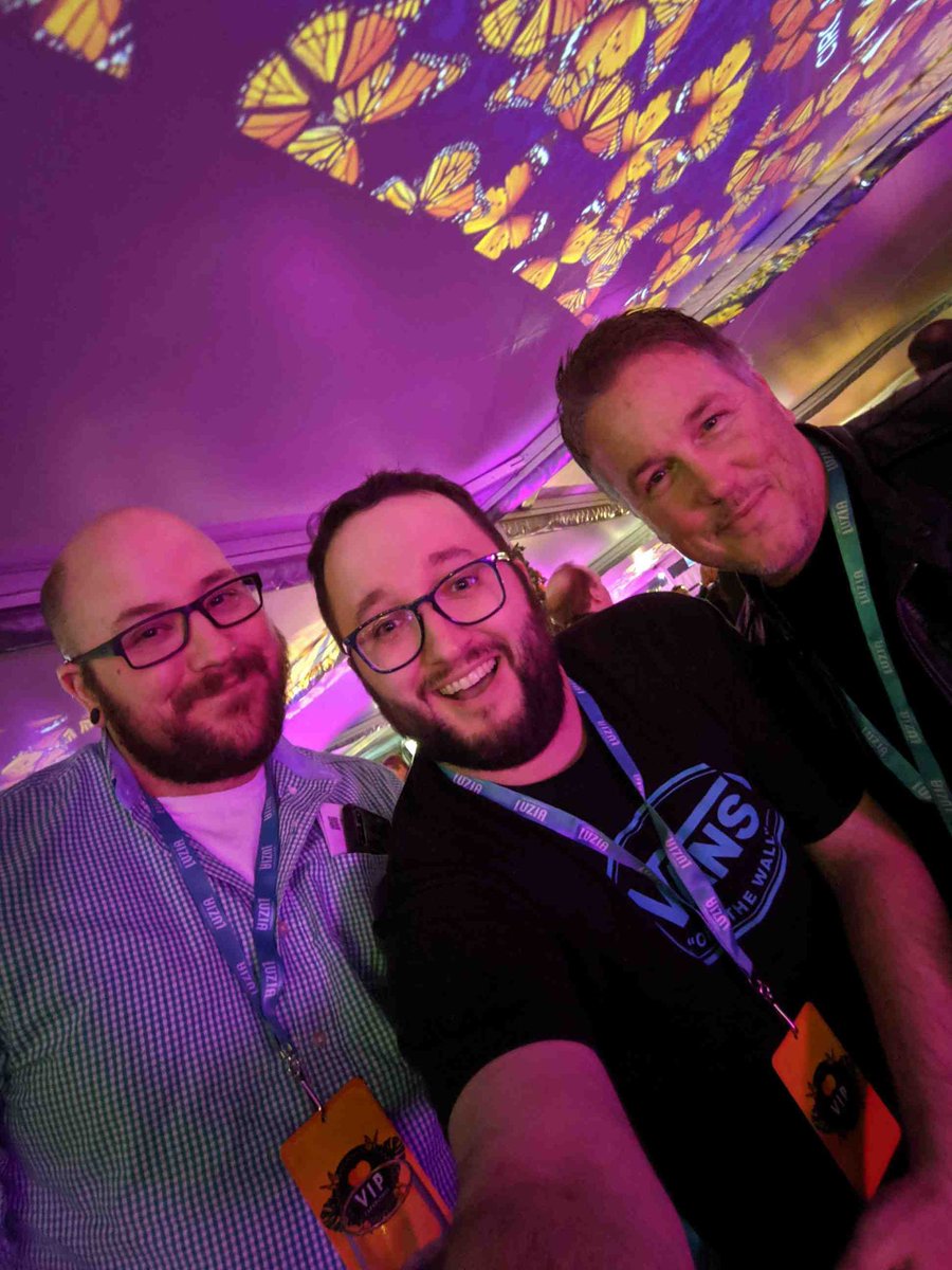 ThisJustIn_M's tweet photo. Thank you @MastercardCA for the best #CirqueVIP intermission at #LUZIA in #VancouverBC 👏🙂 @rmphotoca @CommanderJimmy https://t.co/9Dbgxqhriv