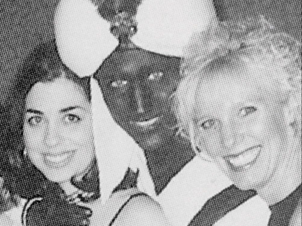 BenHartman11's tweet photo. @JohnCam70260726 @JoeyIske @cnnbrk At least my president doesn’t do blackface, give convicted terrorists 10 million dollars, and make up fake P.C. words like “peoplekind” while simultaneously “mansplaining”.

U cucknadians have a dirty house to clean, this shit would never have happened under Harper. https://t.co/E6ZLSYRbVT