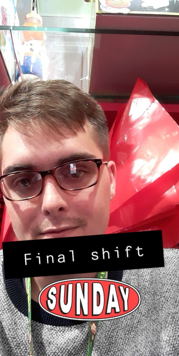 Brianmanda21's tweet photo. Few days ago it was my final shift at my favourite job. Met some amazing people over the summer, it's a shame it ended. #summerjobs #snapchat #arcade #follo4follo #follo4folloback #Likee #heart https://t.co/KzR4ChcBLD