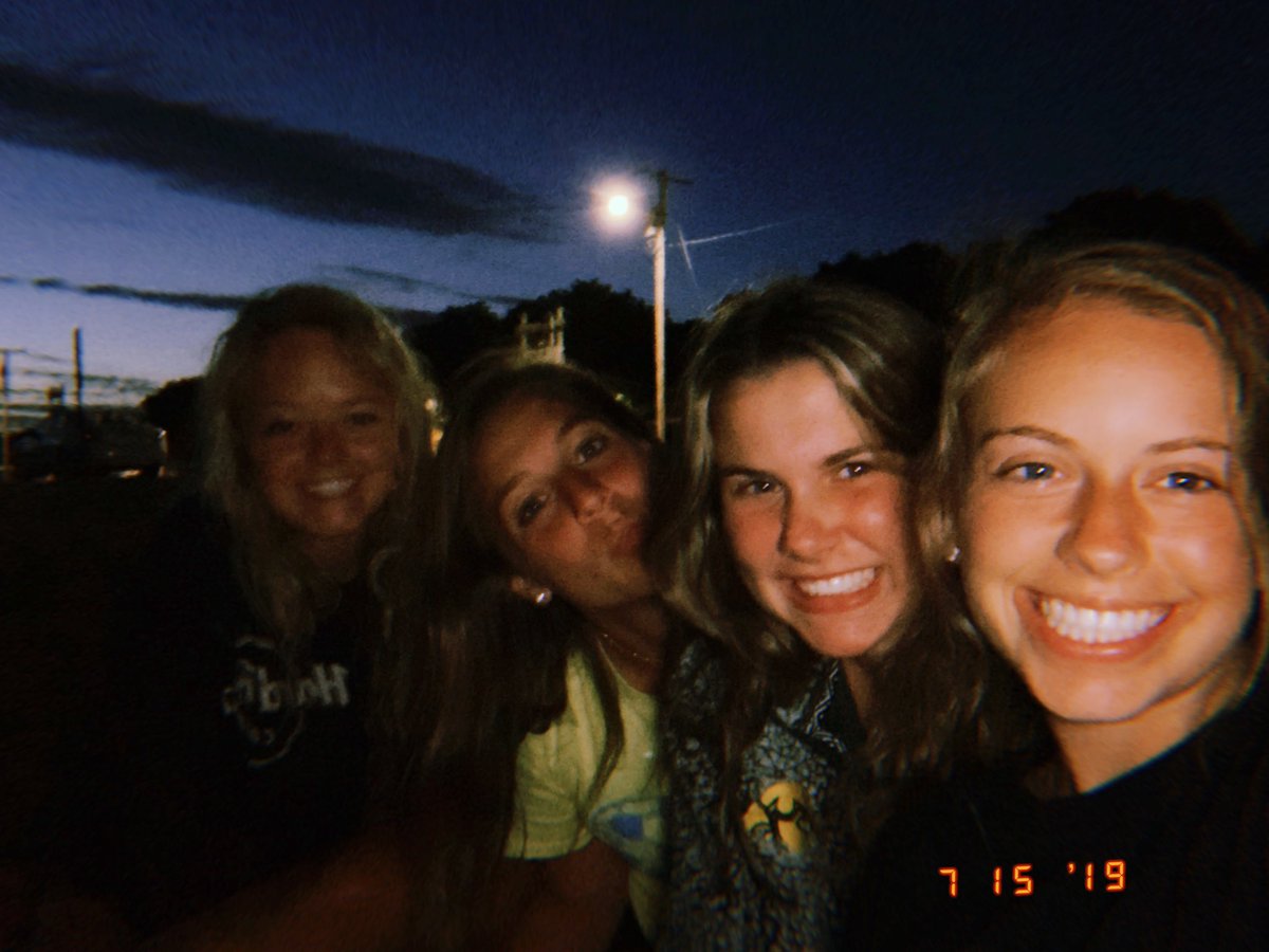 ashdriscoll55's tweet image. happy bday bby girl hope you had the best day!! we need a parlor city date soon plssss&amp;lt;33 @averyccampbell