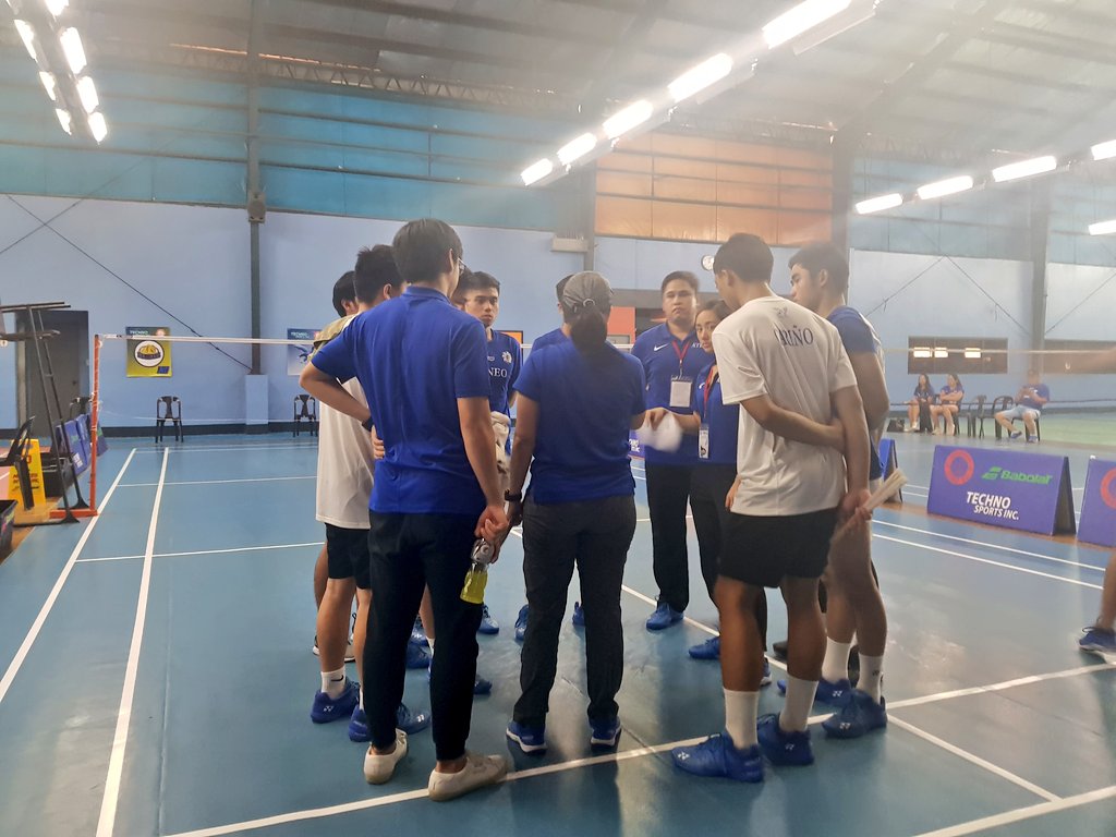 Carps_TheGUIDON's tweet image. FINAL:
The @AteneoShuttlers keep it close, but their comeback falls short against the NU Bulldogs, 2-3, in Game 1 of the Season 82 Finals.
#UAAPBadminton