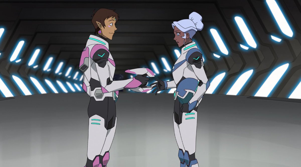 orcacove's tweet photo. -armor swap
-role swap
-role swap but allura has black hair https://t.co/RxHb6g2uHm