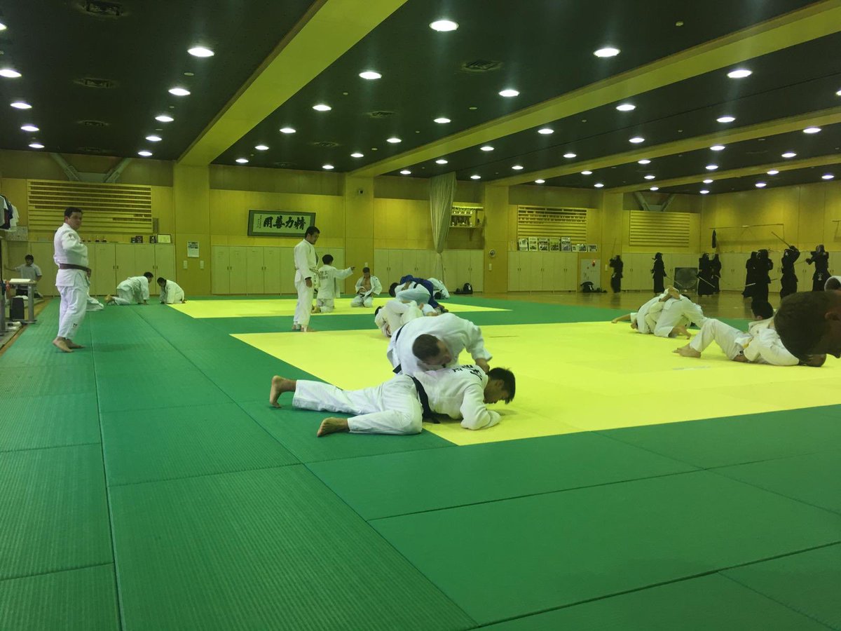 SapperJudo's tweet photo. Big session last night at Rissho Highschool!
 #Sapperjudo #Army #judo #Dojo @66WorksGroup_RE @32EngrRegt @ArmySportASCB @Proud_Sappers @HelyxM @CorpsColRE @BritishJudo @SapperOfficers @CO24Cdo @1RSMERegt @21Engr @SapperOfficers @Engineers_CET @ArmySportsLTRY https://t.co/6jjfLnEwAD