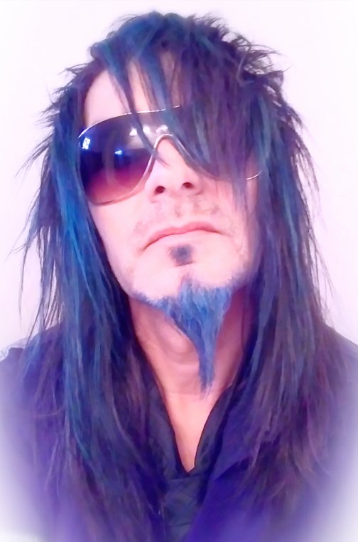 ColdRevive's tweet photo. Brent Stevens Lead vocalist for the band Cold💀Revive 🌀🎶✨ Been one wild ride But change is beautiful.We're on horizon as our storm approaches. Embrace me with your love!!🌹✨🎶 
Get ur' fuckin' Horns Up!!😈✨🎶 https://t.co/M8yT9bMgDI