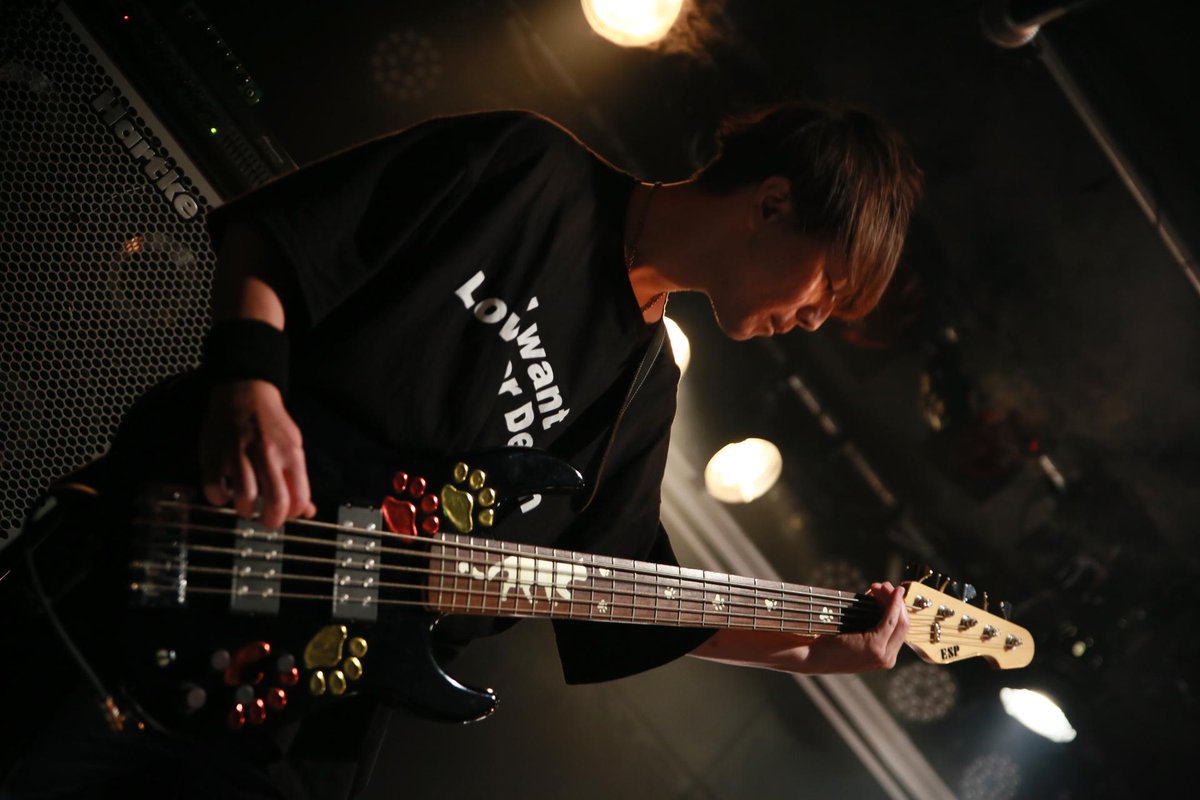 toge_toge_2's tweet photo. 2019.8.24 at 春吉 INSA
M@ru presents CROSS ROCKS vol.32

Law of Reflection - Pay money To my Pain tribute
1 of 5
#PTP #LawOfReflection #コピバン #CrossRocks #クロスロックス #INSA #photography #ファインダー越しの私の世界 #写真で伝えたい私の世界 #musicphotography #photographer https://t.co/A4vdqPMFOy