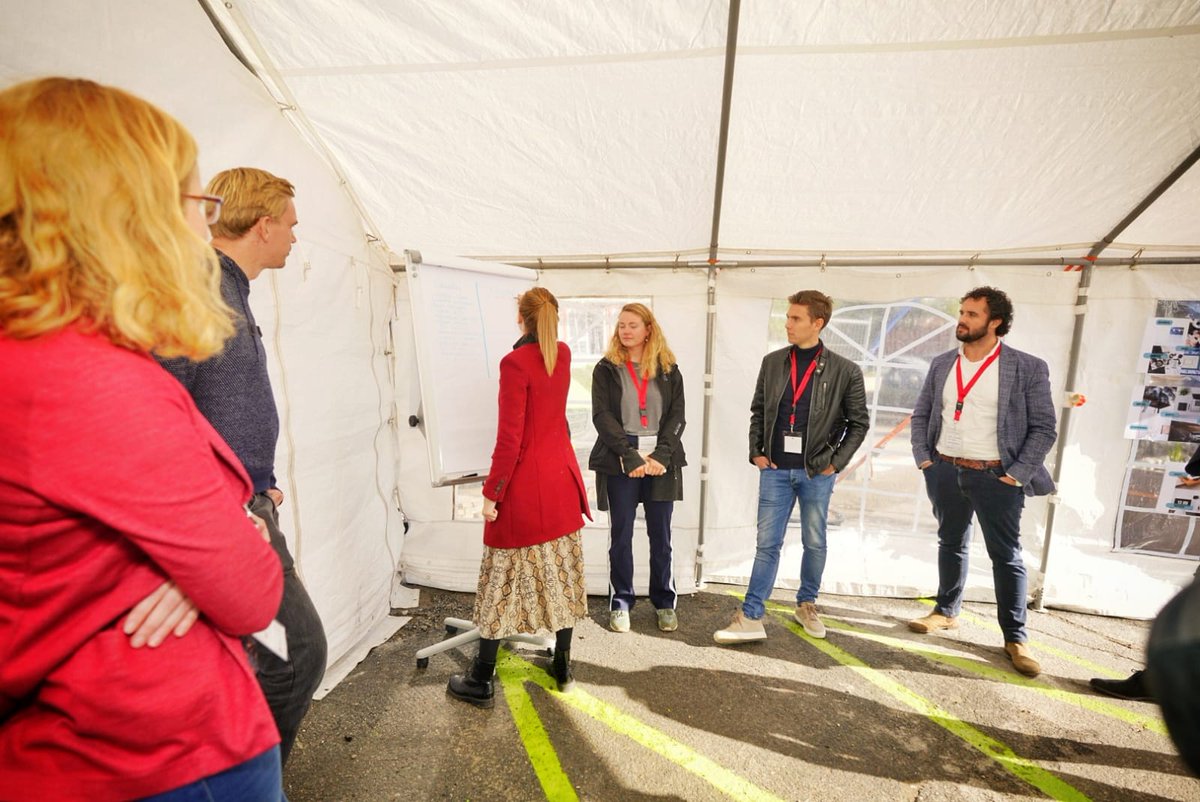 De @ideeenjagers gingen vandaag op MOVE your business tijdens hun sessie Luchtstroom met onze relaties de diepte in om met allerlei creatieve technieken ideeën en oplossingen te zoeken voor de leefomgeving van de toekomst. #MOVE together