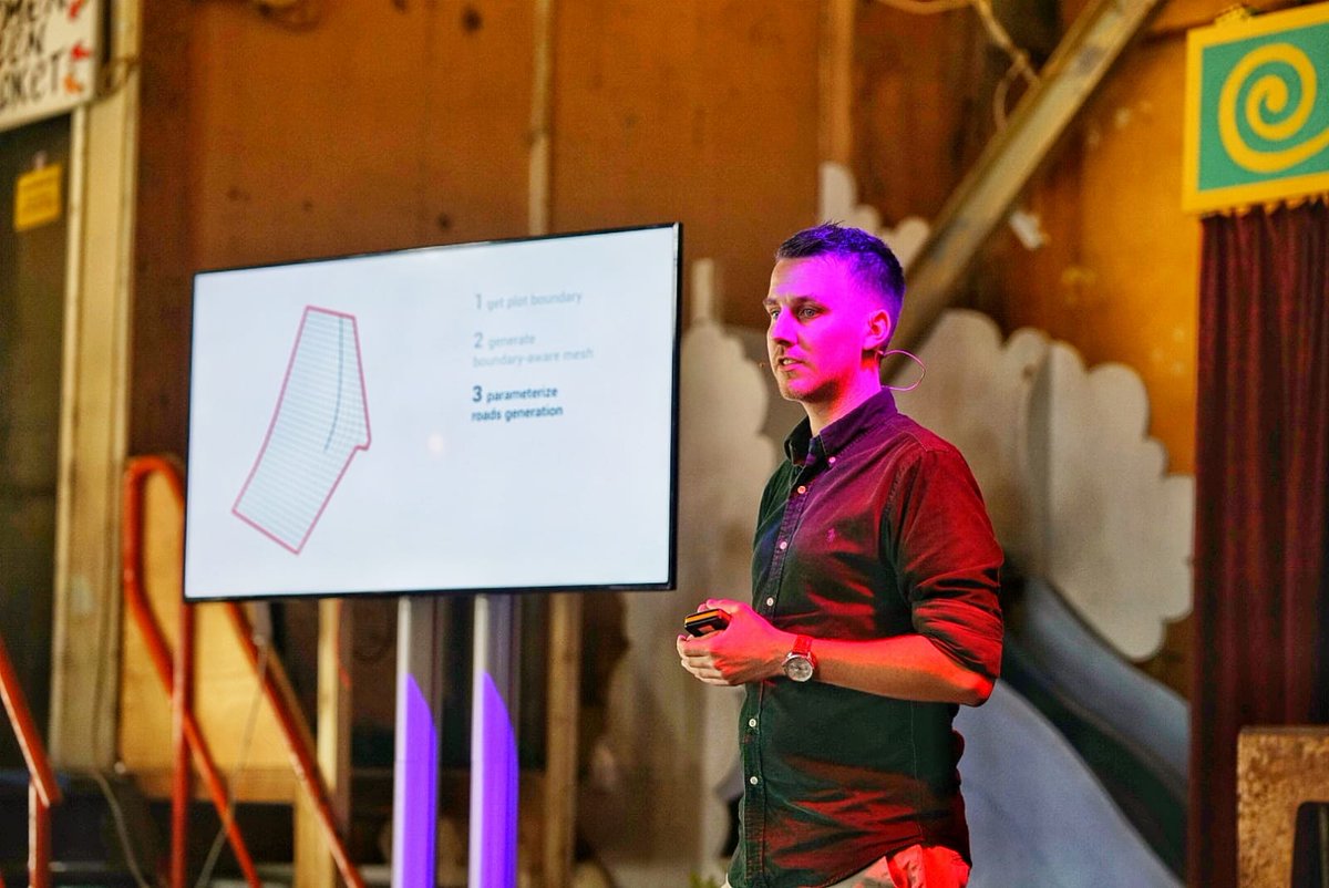 ralph_vries's tweet photo. @jelmerfrank gaf vandaag tijdens #MOVEyourbusiness een sessie over (r)evolutionair ontwerpen met #generativedesign en hoe we eeuwenoude ontwerp-principes hierbij kunnen gebruiken een groei in creativiteit &amp; nieuwe invalshoeken ontstaan. #MOVEtogether https://t.co/rBctaraVra