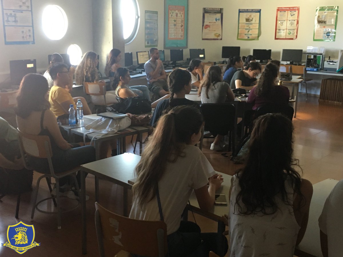 ESCyprus's tweet photo. On Saturday the 28th September, 45 Year 7 students with the Economics society participated in the EU back to school initiative. Led by Mr A. Papandreou on key EU topics
#eu #economicssociety #economics #eubacktoschool #nicosia #education #cyprus
#TheEnglishSchool #AChoiceForLife https://t.co/4bP6r7ddZW