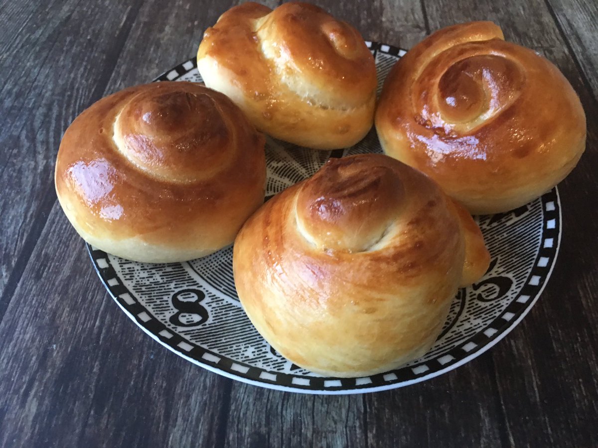 Toniawyt tweet media