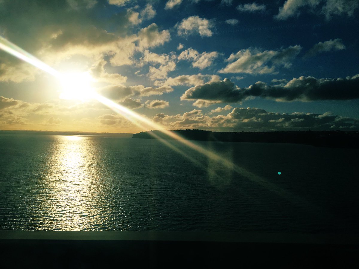 kiwipork's tweet photo. What a great end to the working week in Tāmaki Makaurau (Auckland). Kia pai tō rā whakatā (Have a great weekend) https://t.co/wwtfdfoyTT