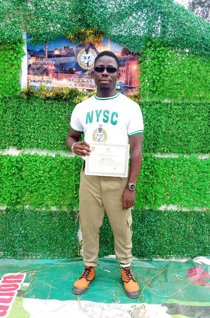 Emmaco9ja1's tweet photo. No more Allawee, No more monthly clearance, no more CDS, God thank you for your protection and provision. Now am Ex-Corper.
#ex_Corper
#favourmarket
#Nyscpop https://t.co/srYDbIr5SI