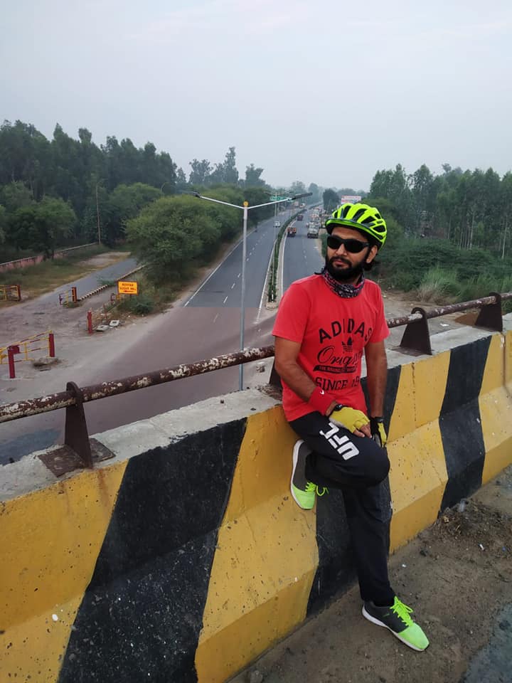 rtkcyclingclub's tweet photo. Your sweat is your Hard work
And your body is your Result ...
#WorkHard #AchieveMore #RohtakBicyclingClub #RegularCyclists #DailyMorningRide
#CarbonFreeKilometers #RespectCyclistOnRoad #ShareTheRoad #lbsci
@ipspankajnain https://t.co/WzEpAMohO8